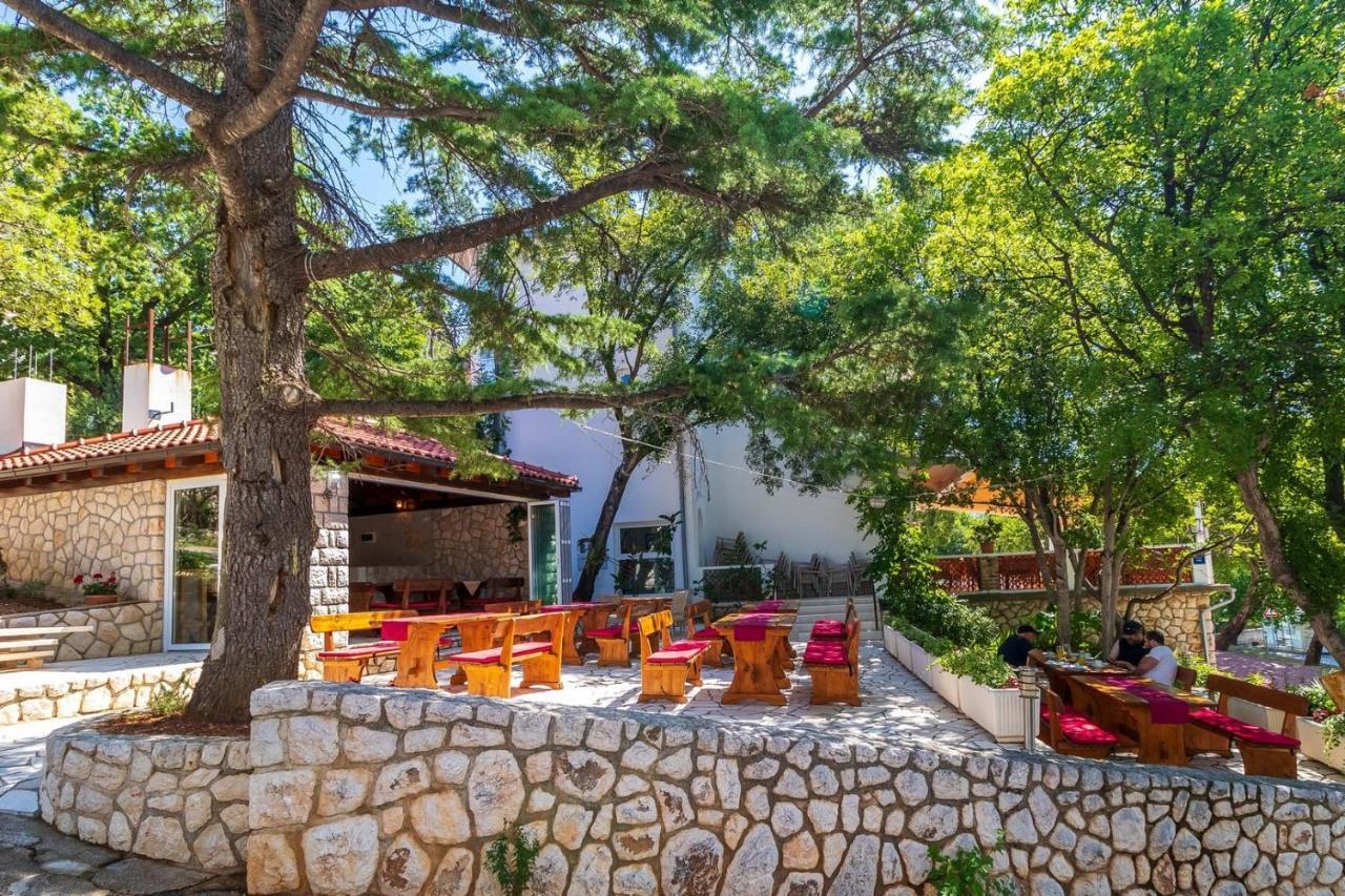 Rooms And Restaurant Danica Povile Exterior photo